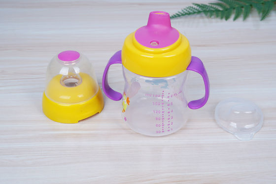 2 di 1 mesi libero di aspirazione BPA del capezzolo 6 tazza di Sippy del bambino da 6 once